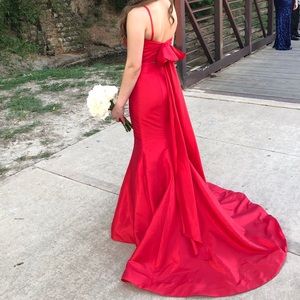 Red Sherri Hill 2 piece prom dress